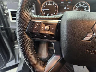 2022 Mitsubishi Outlander SE S-AWC **HEATED FRONT SEATS**ADAPTIVE CRUISE**FRONT WIPER DE-ICER**