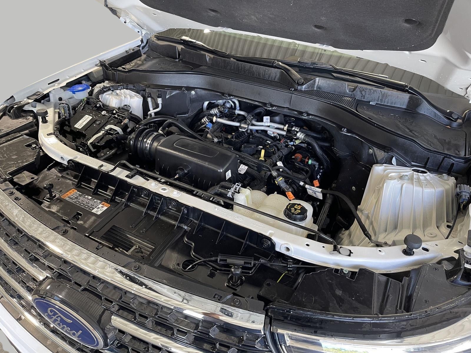 2023 Ford Explorer XLT 4WD