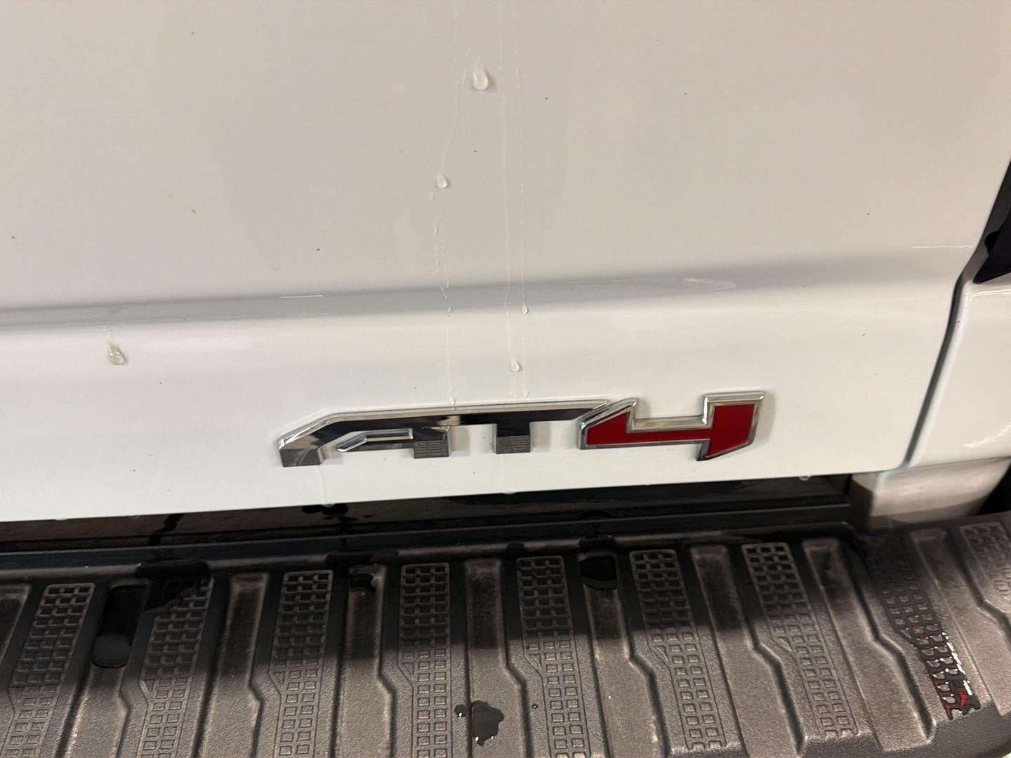 2024 GMC Sierra 2500HD 4WD Crew Cab 159 AT4
