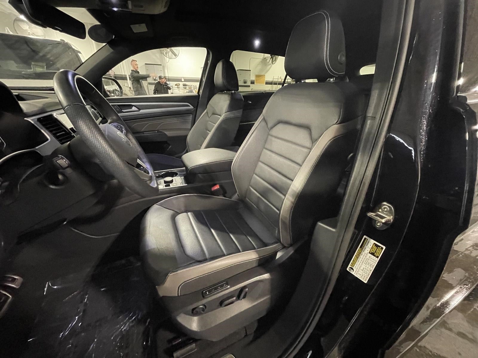 2023 Volkswagen Atlas Cross Sport 3.6L V6 SEL Premium R-Line 4MOTION