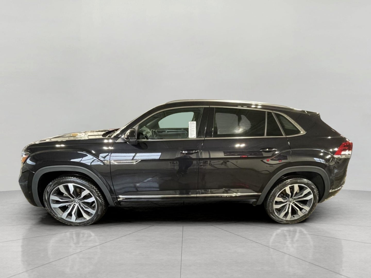 2023 Volkswagen Atlas Cross Sport 3.6L V6 SEL Premium R-Line 4MOTION