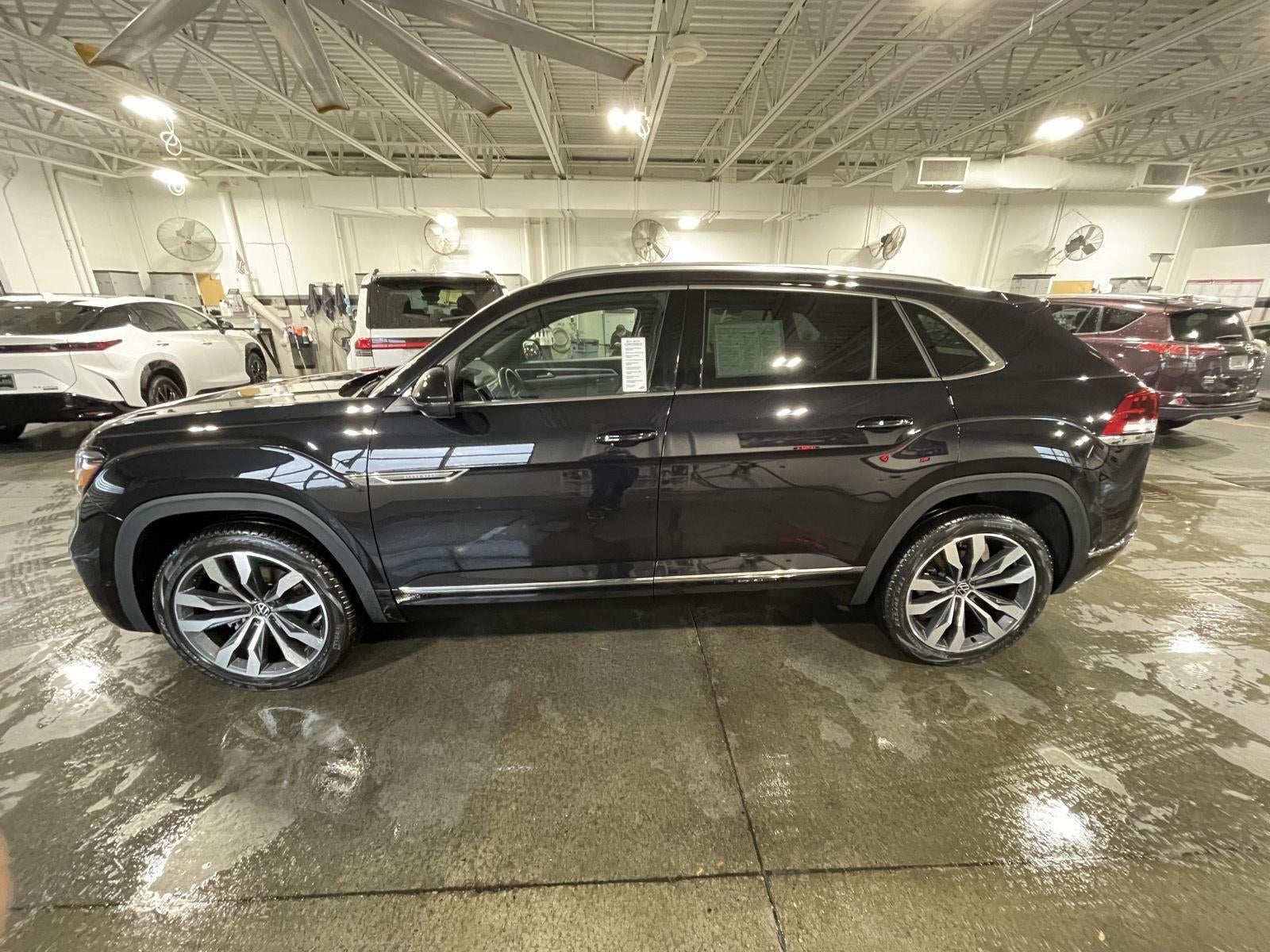 2023 Volkswagen Atlas Cross Sport 3.6L V6 SEL Premium R-Line 4MOTION