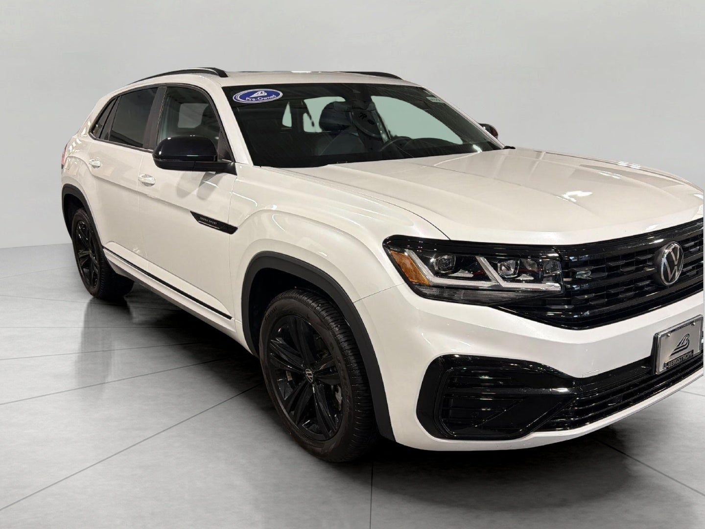 2023 Volkswagen Atlas Cross Sport 2.0T SEL R-Line Black 4MOTION