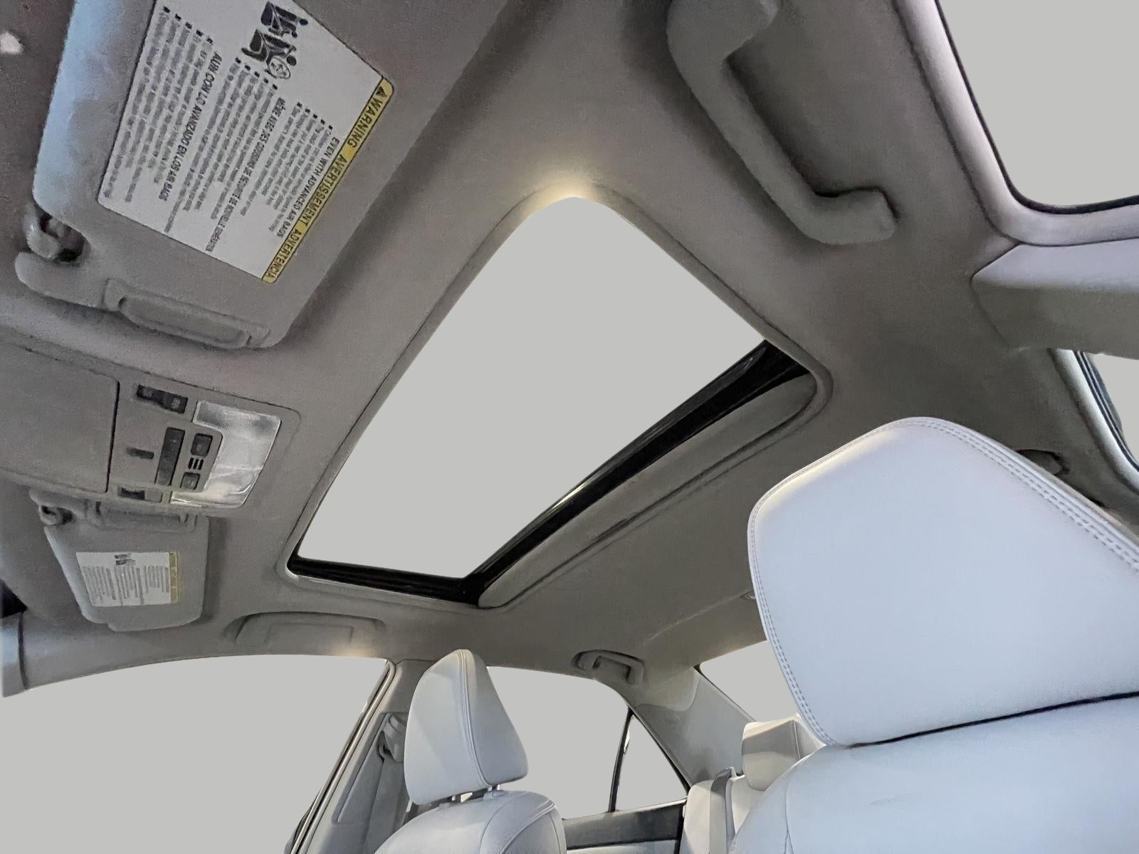 2015 Toyota Camry Hybrid 4dr Sdn XLE