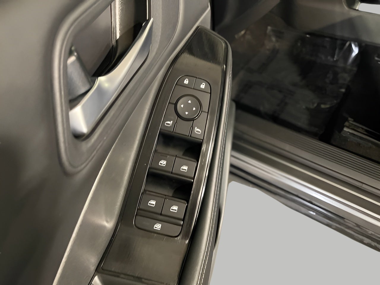 2025 Nissan Rogue AWD SV