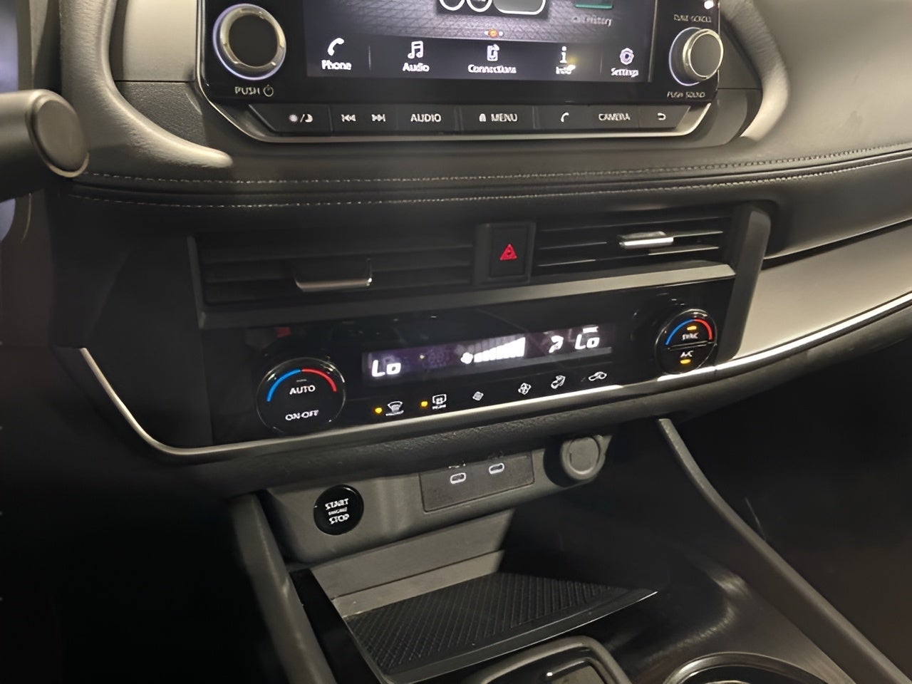 2025 Nissan Rogue AWD SV