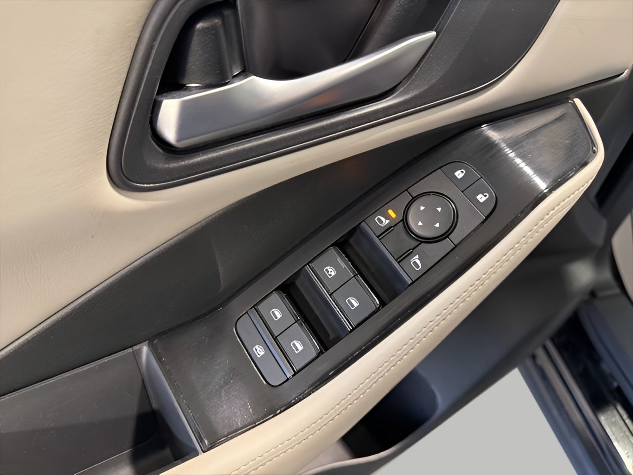 2025 Nissan Rogue AWD SV