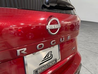 2025 Nissan Rogue AWD SV