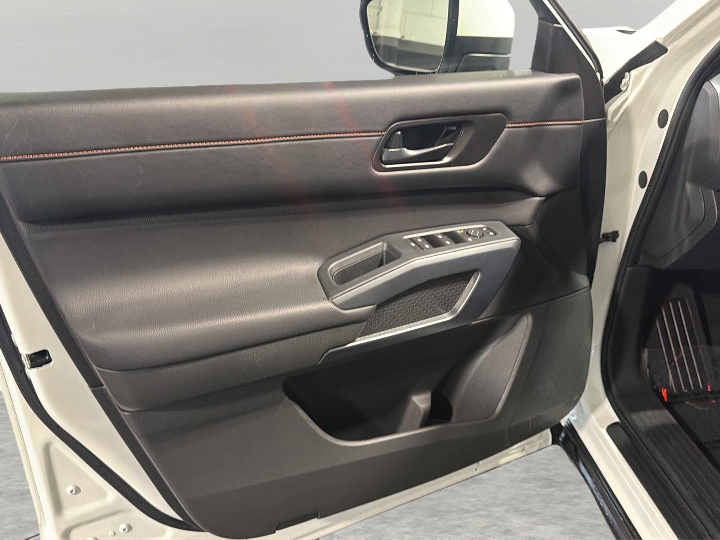 2025 Nissan Pathfinder Rock Creek 4WD