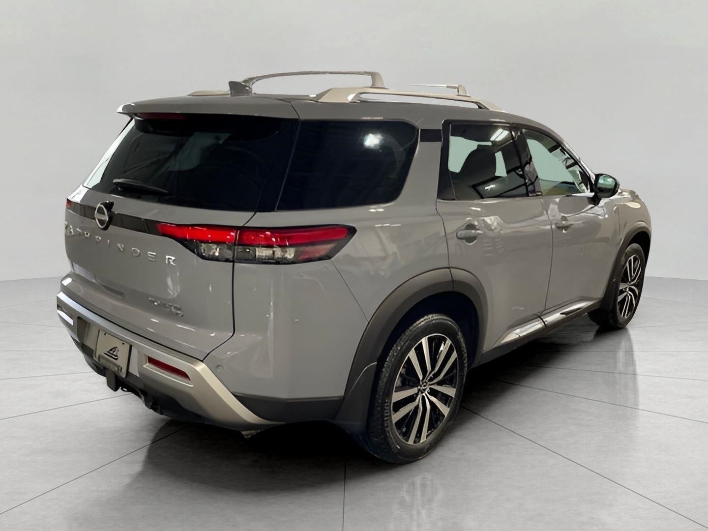 2025 Nissan Pathfinder Platinum 4WD