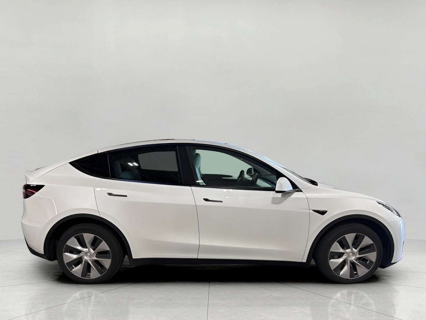 2023 Tesla Model Y Long Range AWD