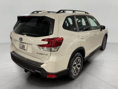 2023 Subaru Forester Premium CVT