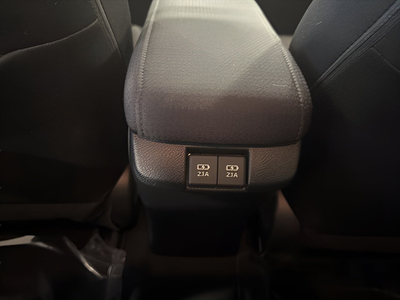 2021 Toyota Prius LE