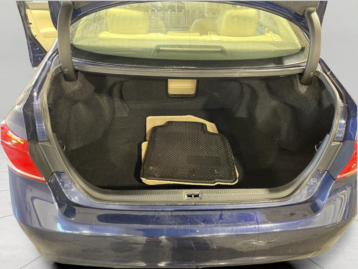 2011 Lexus ES 350 4dr Sdn