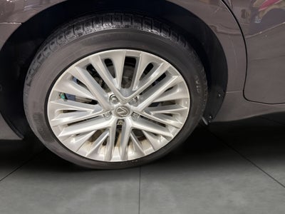 2014 Lexus ES 350 4dr Sdn