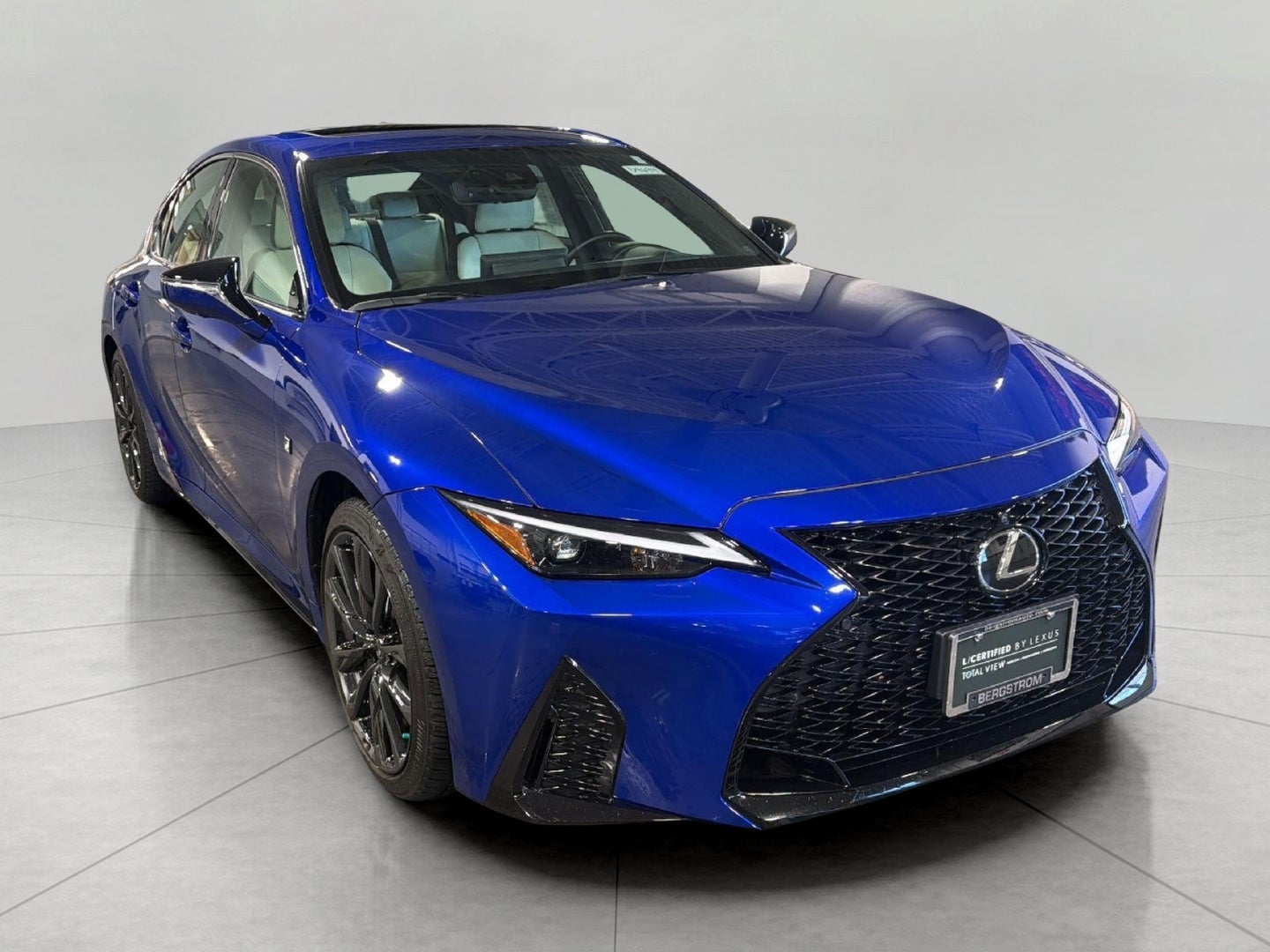 2021 Lexus IS