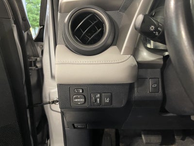 2017 Toyota RAV4 Hybrid XLE AWD