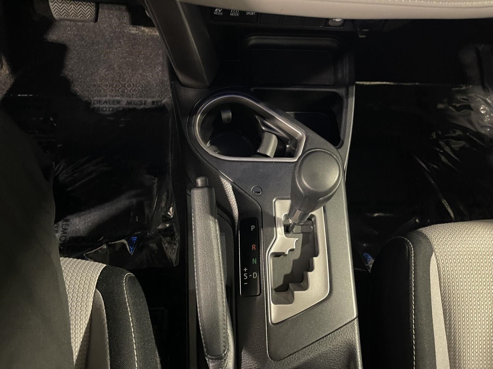 2017 Toyota RAV4 Hybrid XLE AWD