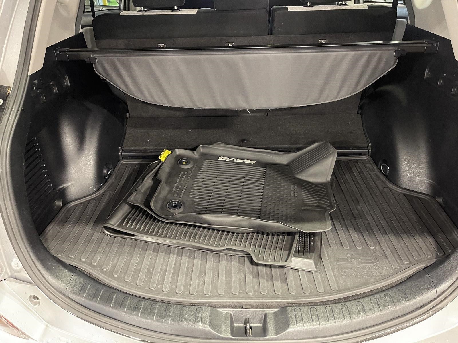 2017 Toyota RAV4 Hybrid XLE AWD