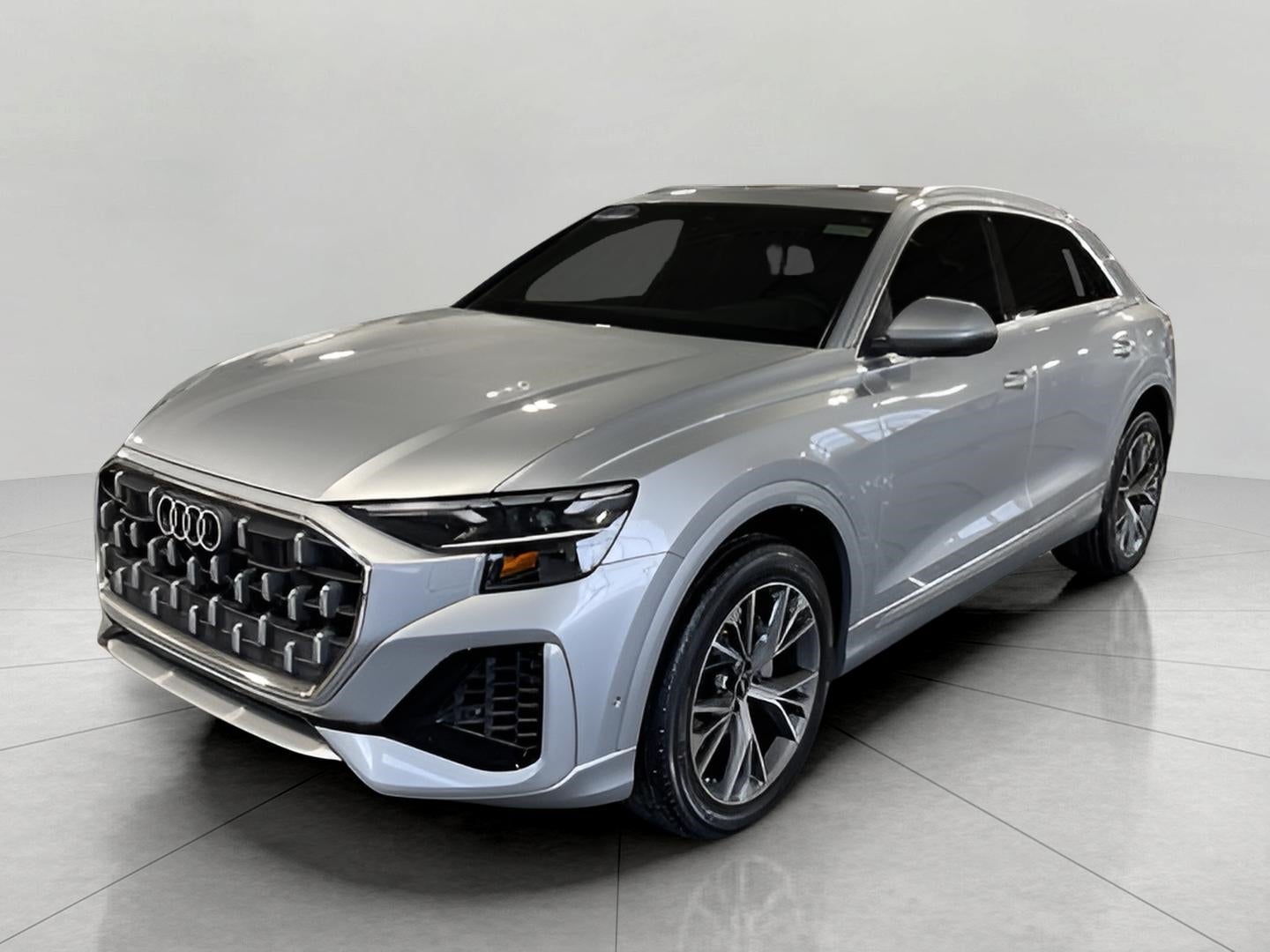 2024 Audi Q8 Premium Plus 55 TFSI quattro