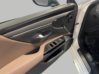 2025 Lexus ES 350 LUXURY