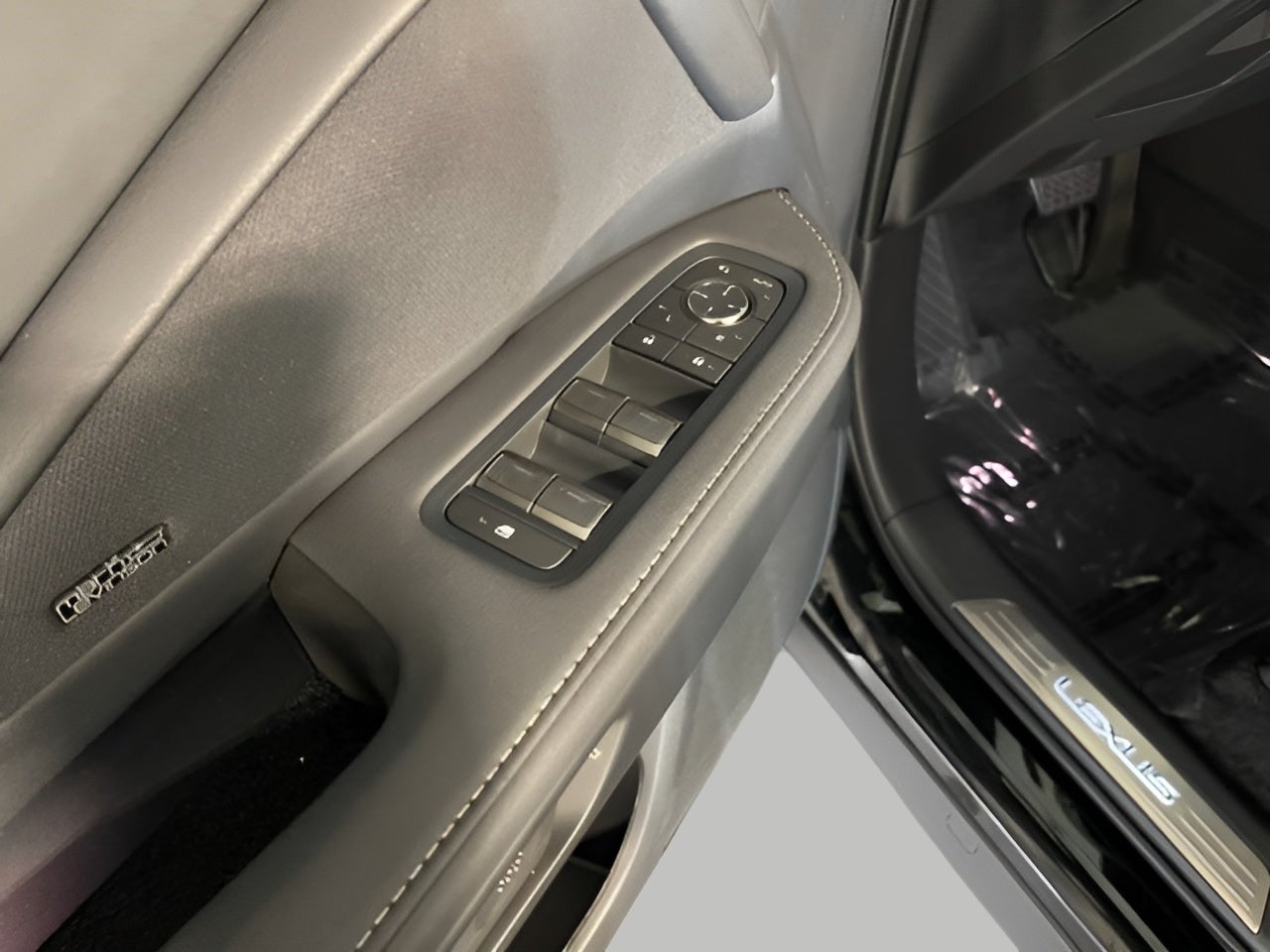 2026 Lexus TX PLUG-IN HYBRID ELECTRIC VEHICLE TX 550h+ LUXURY AWD