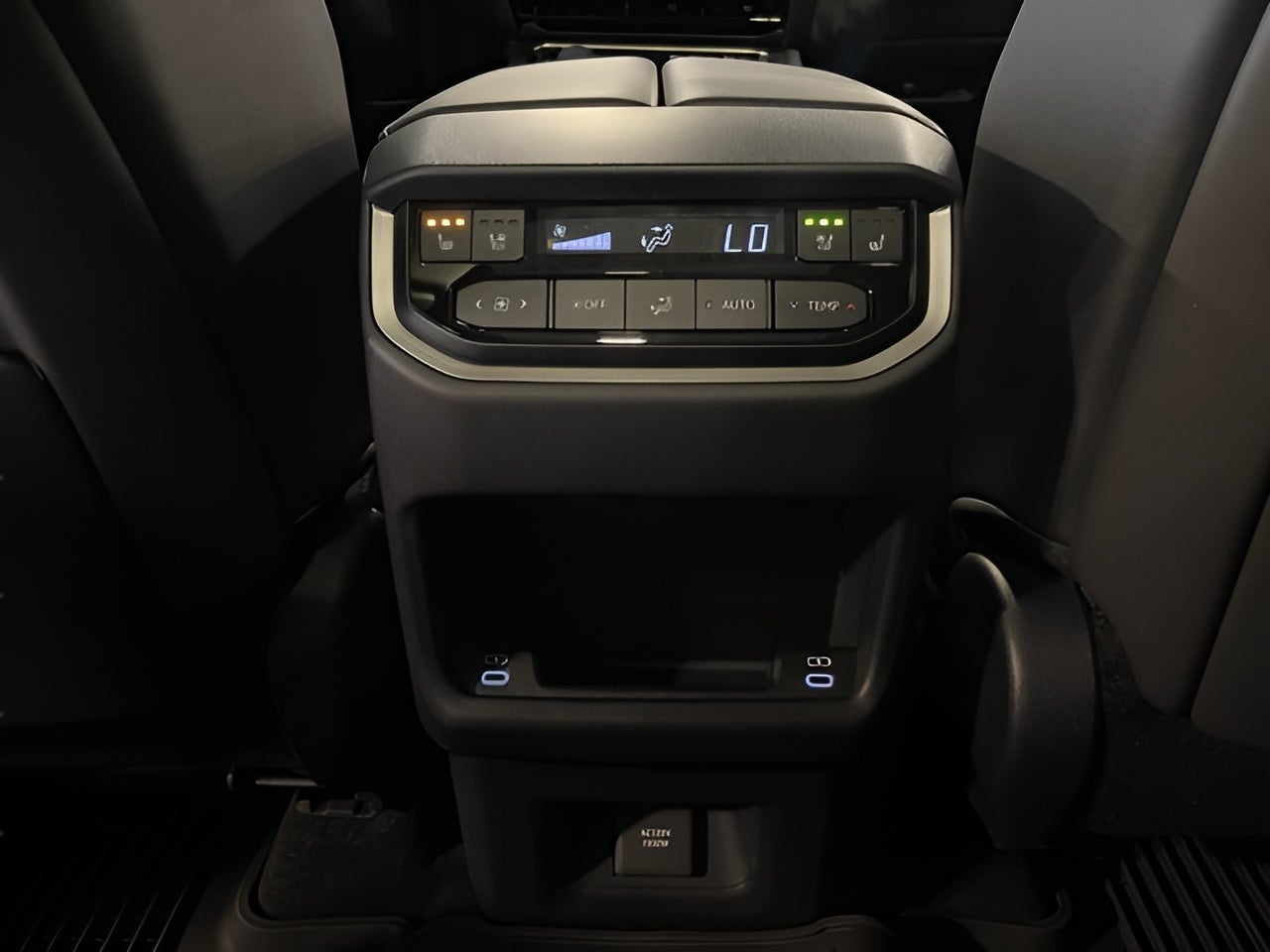 2026 Lexus TX PLUG-IN HYBRID ELECTRIC VEHICLE TX 550h+ LUXURY AWD