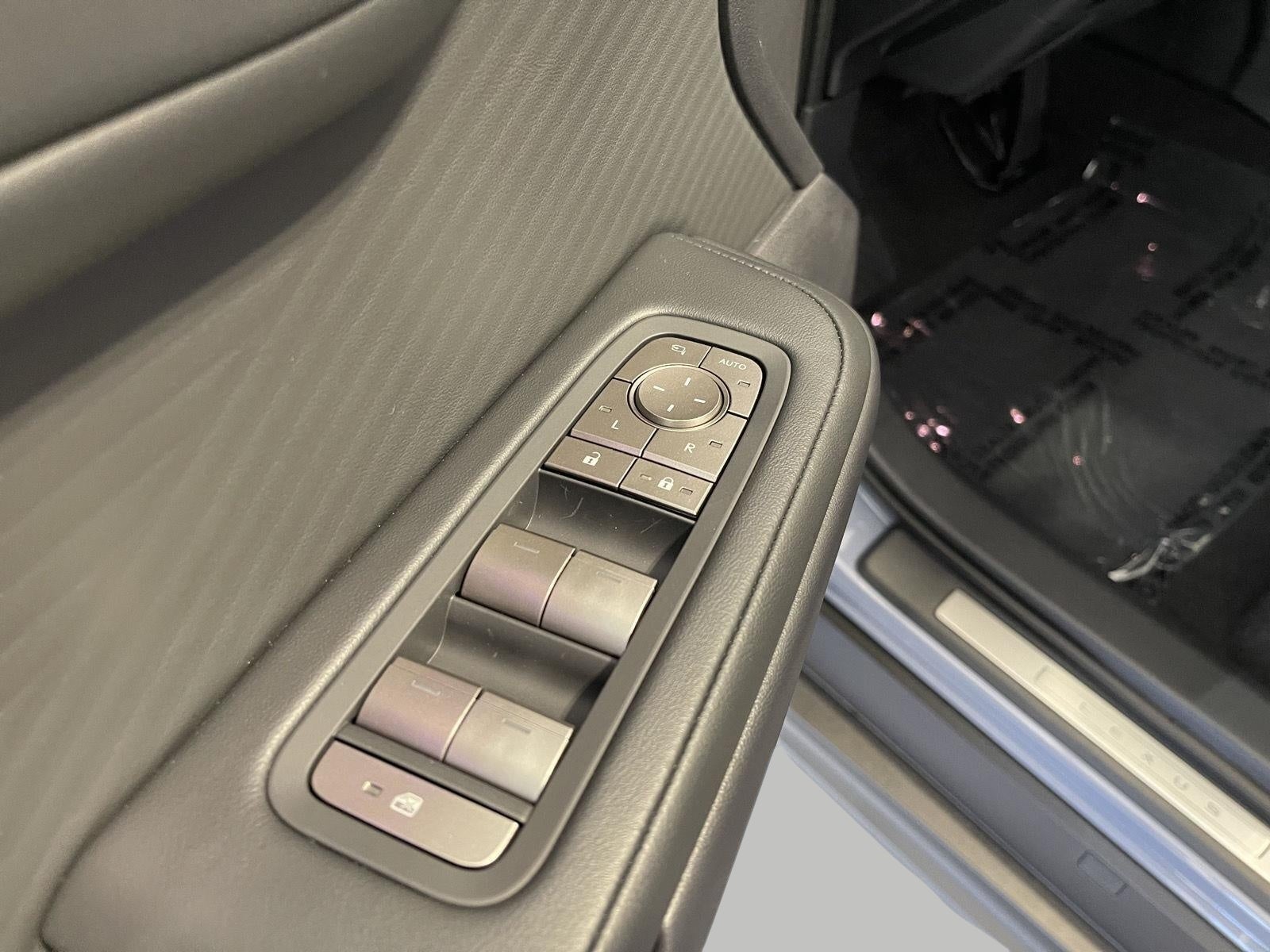 2026 Lexus ESe ES 500e PREMIUM AWD