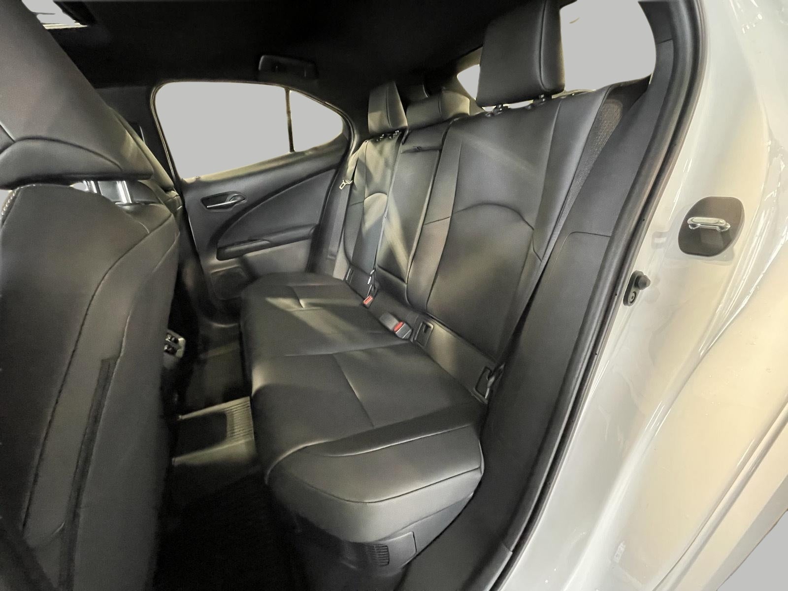 2026 Lexus UX HYBRID UX 300h PREMIUM AWD