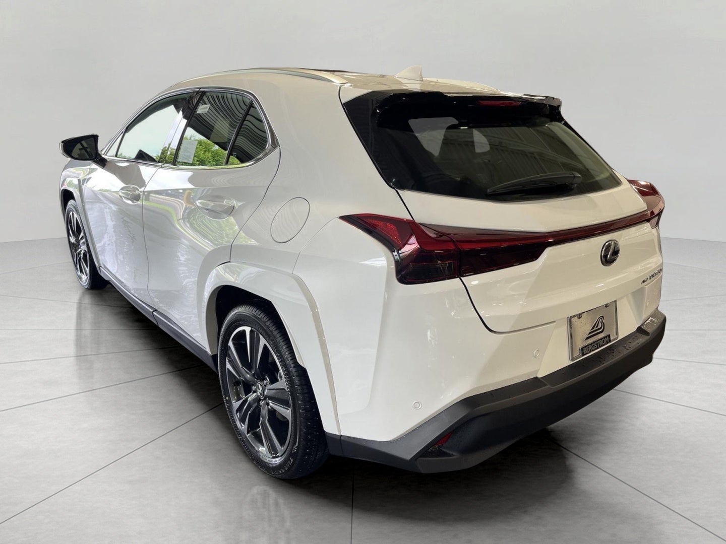 2026 Lexus UX HYBRID UX 300h PREMIUM AWD
