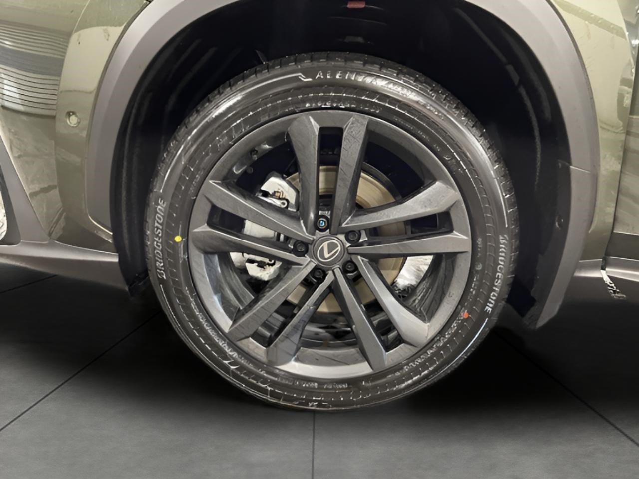 2026 Lexus NX PLUG-IN HYBRID ELECTRIC VEHICLE NX 450h+ LUXURY AWD