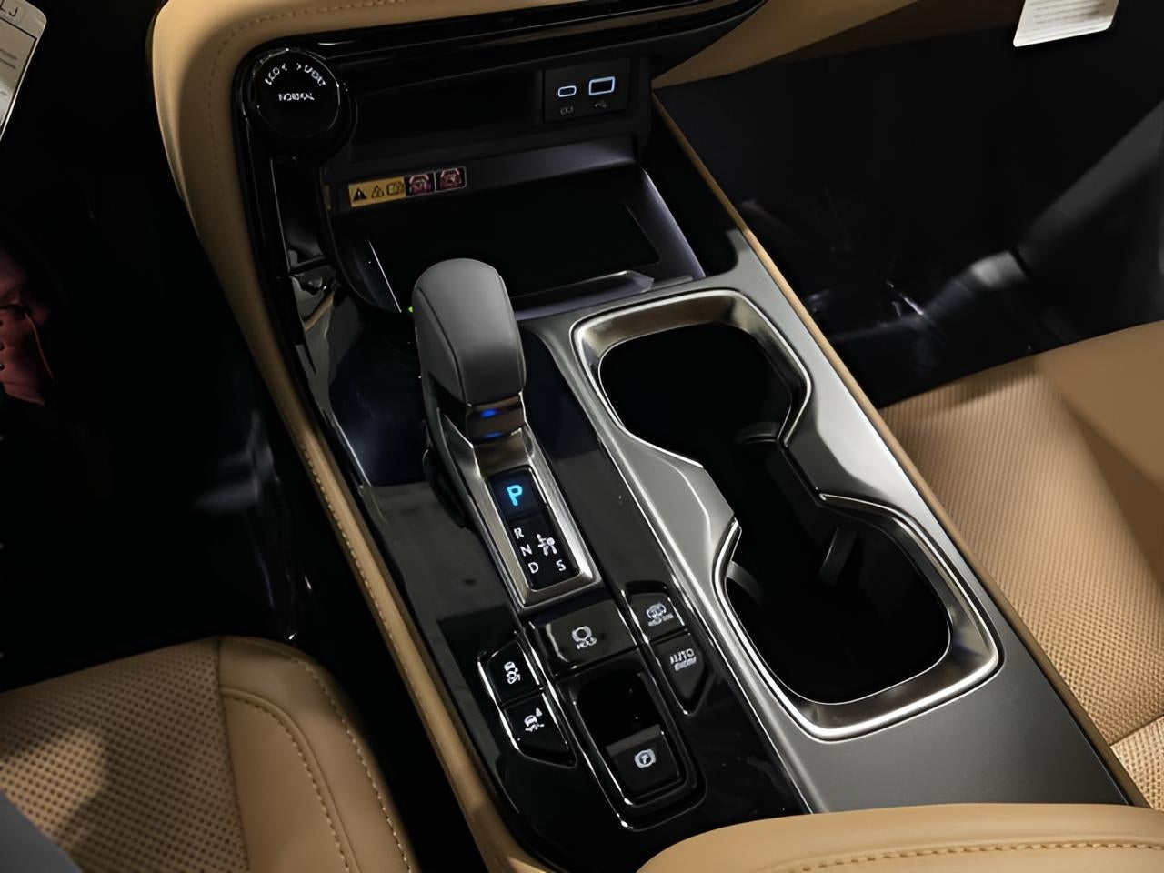 2026 Lexus NX PLUG-IN HYBRID ELECTRIC VEHICLE NX 450h+ LUXURY AWD