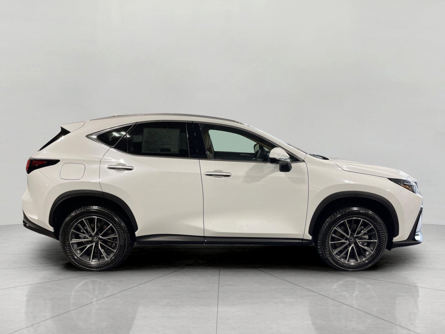 2026 Lexus NX PLUG-IN HYBRID ELECTRIC VEHICLE NX 450h+ PREMIUM AWD