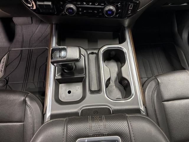 2022 Chevrolet Silverado 1500 4WD Crew Cab 147 High Country