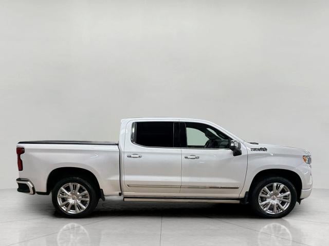 2022 Chevrolet Silverado 1500 4WD Crew Cab 147 High Country