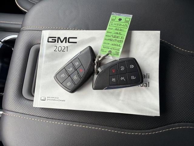 2021 GMC Yukon XL 4WD 4dr SLT