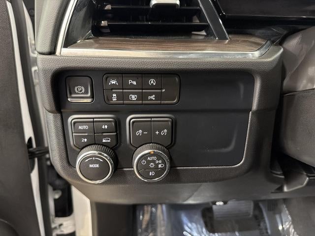2026 Chevrolet Suburban 4WD 4dr LT