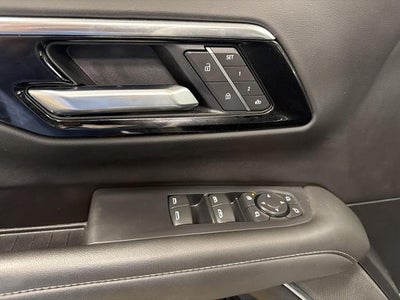 2026 Chevrolet Suburban 4WD 4dr LT