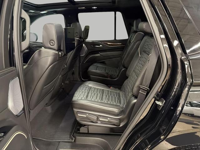 2023 Cadillac Escalade 4WD 4dr Sport Platinum