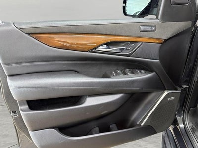 2019 Cadillac Escalade ESV 4WD 4dr Luxury