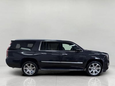 2019 Cadillac Escalade ESV 4WD 4dr Luxury