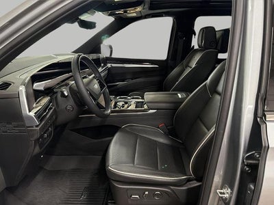 2025 Cadillac Escalade ESV 4WD 4dr Premium Luxury
