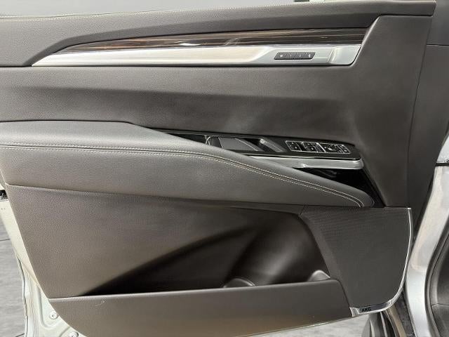 2025 Cadillac Escalade ESV 4WD 4dr Premium Luxury