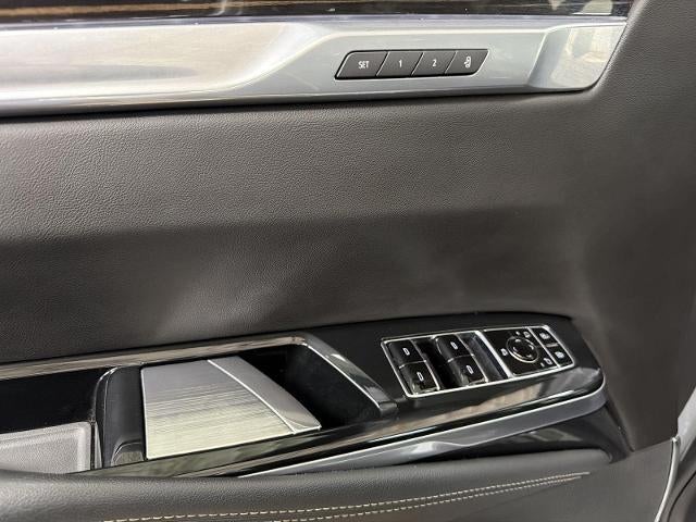 2025 Cadillac Escalade ESV 4WD 4dr Premium Luxury