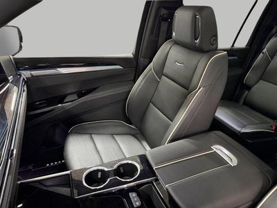 2025 Cadillac Escalade ESV 4WD 4dr Sport