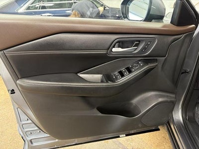 2023 Nissan Rogue AWD SL