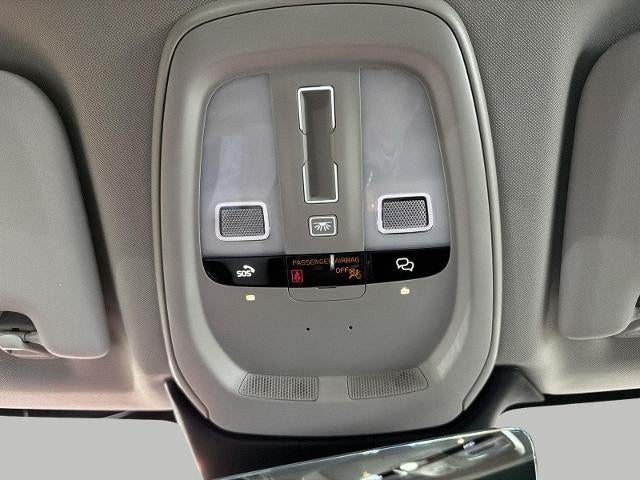 2023 Volvo XC60 B5 AWD Plus Bright Theme