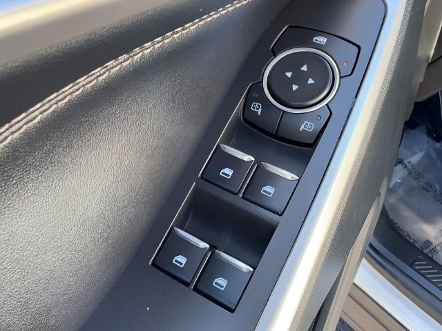 2024 Ford Explorer XLT 4WD