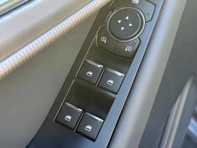 2025 Ford Explorer Active 4WD
