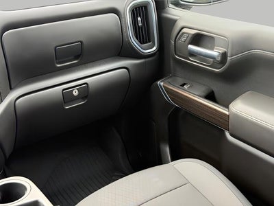 2022 Chevrolet Silverado 1500 LTD 4WD Crew Cab 147 RST